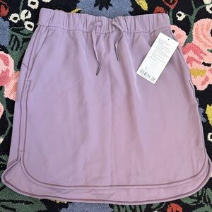 NWT lululemon lavendar On the fly skirt